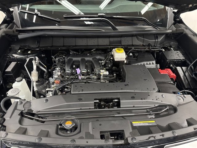 Used 2023 Nissan Pathfinder Rock Creek image 2