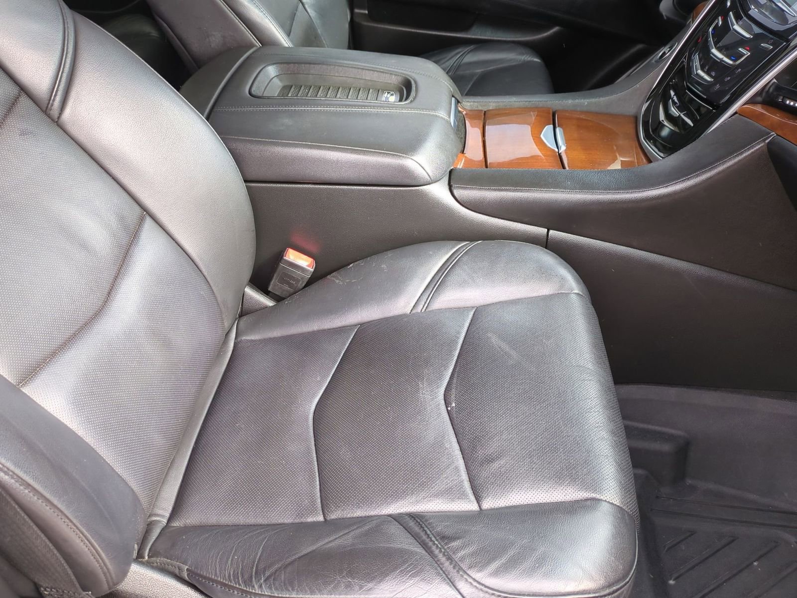 Used 2019 Cadillac Escalade ESV Luxury image 54