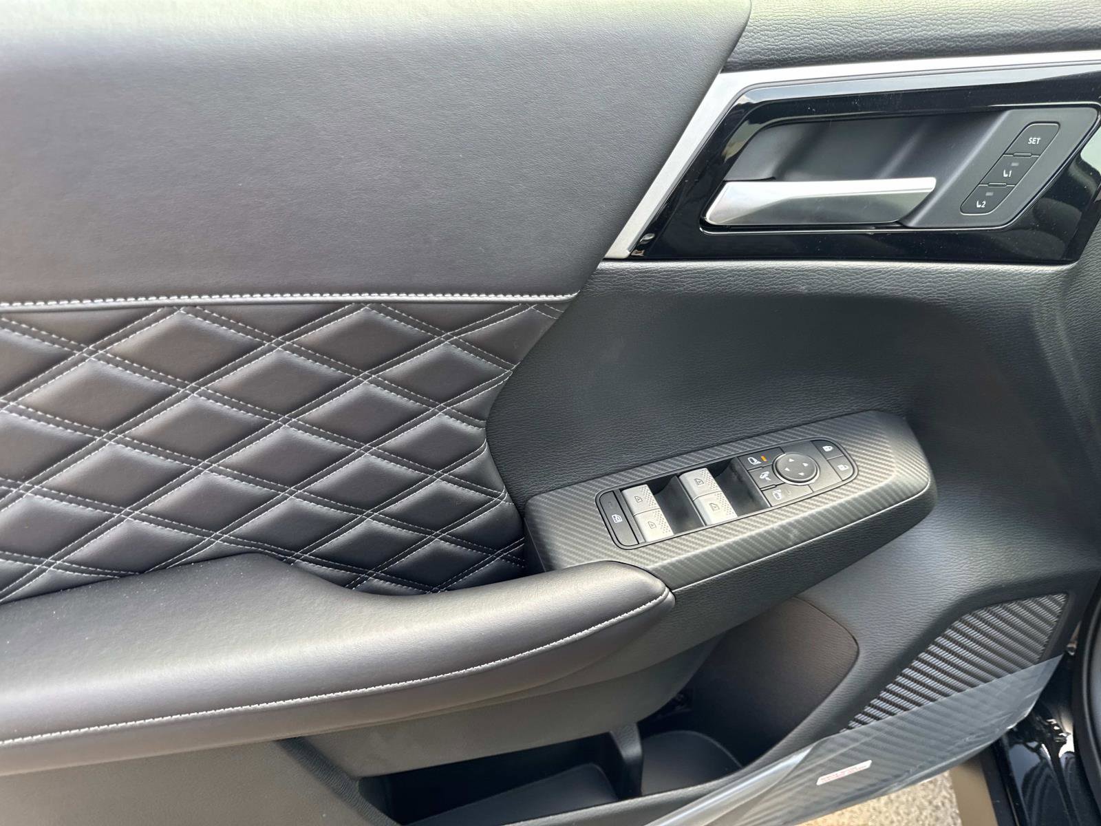 New 2025 Mitsubishi Outlander SEL image 15