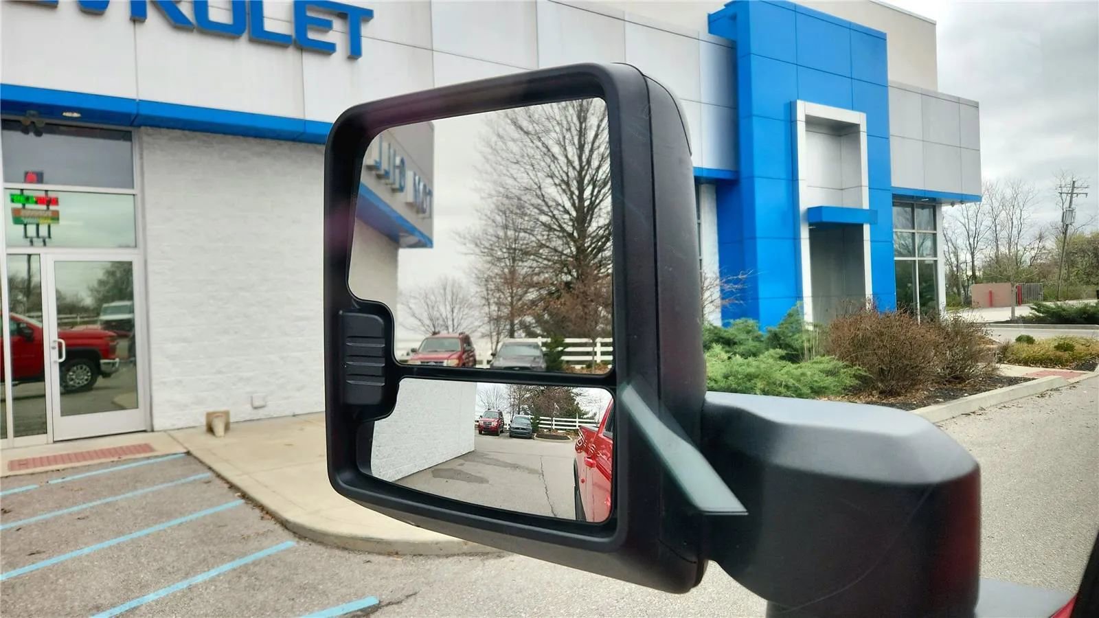 Used 2025 Chevrolet Silverado 3500 LT w/ Convenience Package image 17