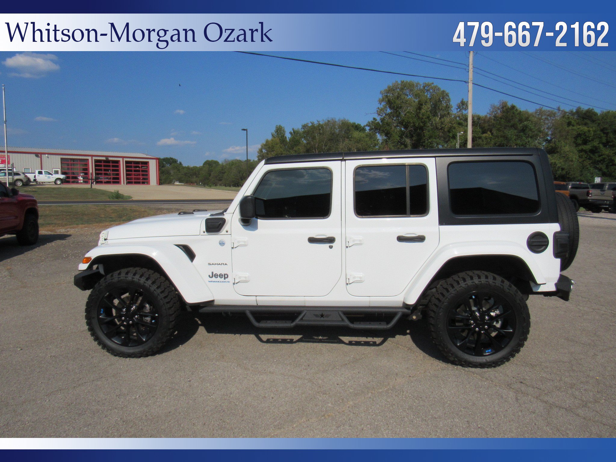 Used 2023 Jeep Wrangler Unlimited Sahara AWD/4WD image 8
