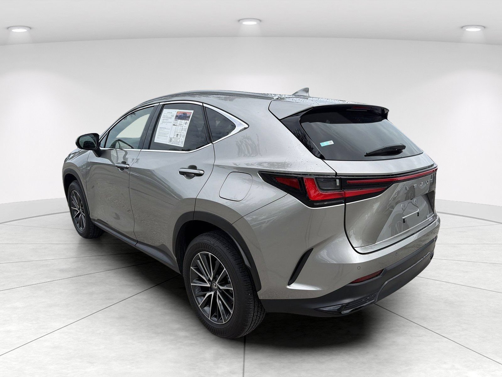 Used 2025 Lexus NX 350h AWD w/ Cold Area Package image 6