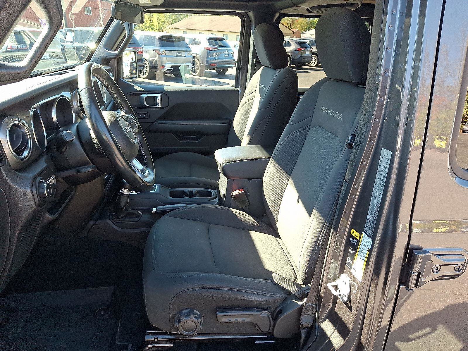 Certified 2021 Jeep Wrangler Unlimited Sahara w/ Dual Top Group image 13