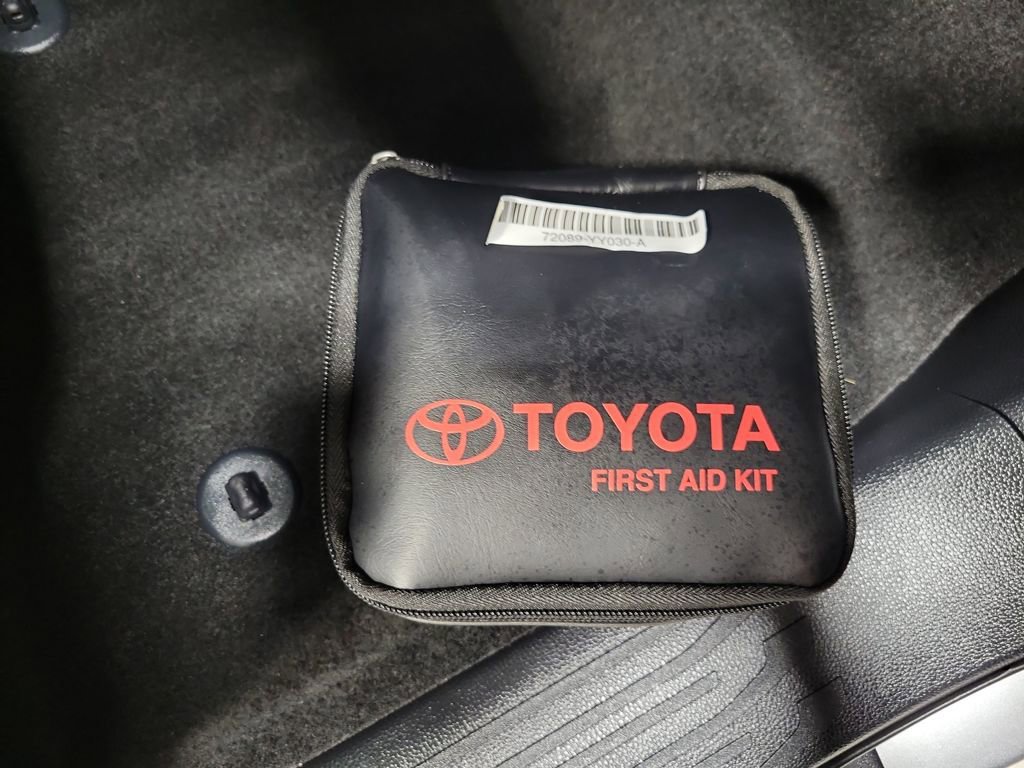 Used 2025 Toyota Tacoma Limited image 27