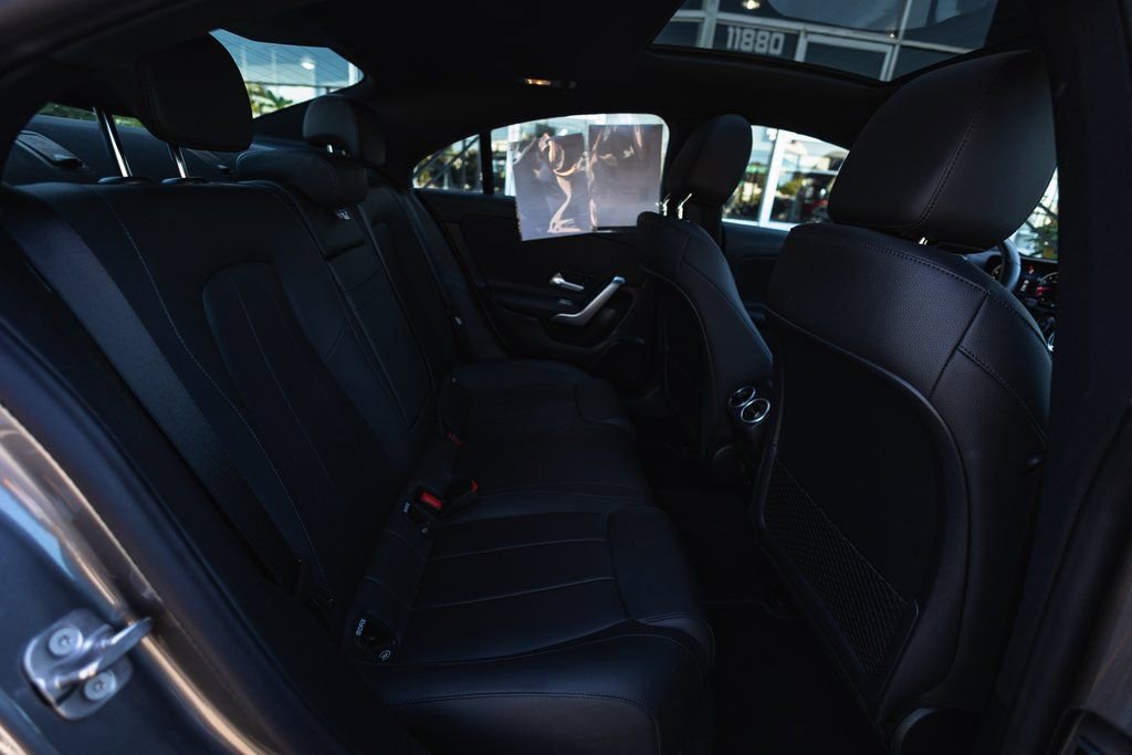 Used 2025 Mercedes-Benz CLA 250 4MATIC image 34