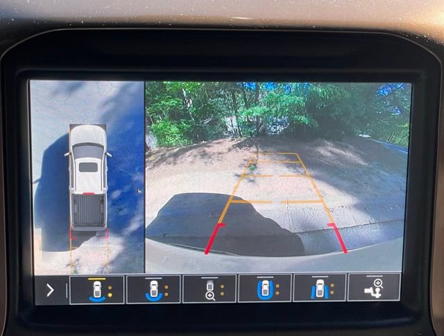 Used 2019 Chevrolet Silverado 1500 High Country w/ Technology Package AWD/4WD image 25