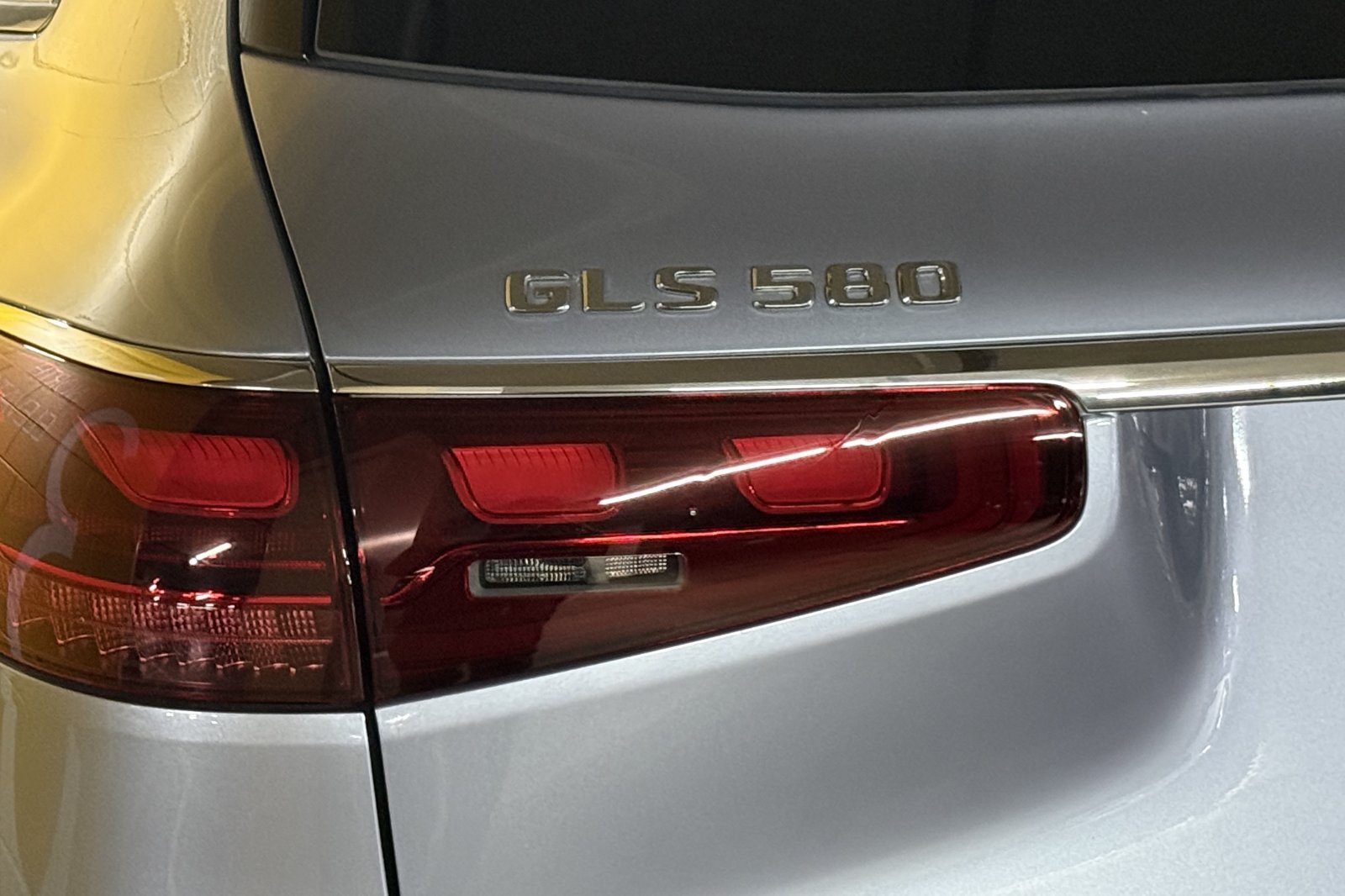 New 2026 Mercedes-Benz GLS 580 4MATIC image 27