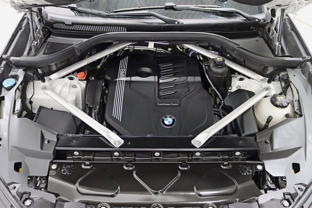 Used 2022 BMW X5 xDrive40i w/ M Sport Package image 46