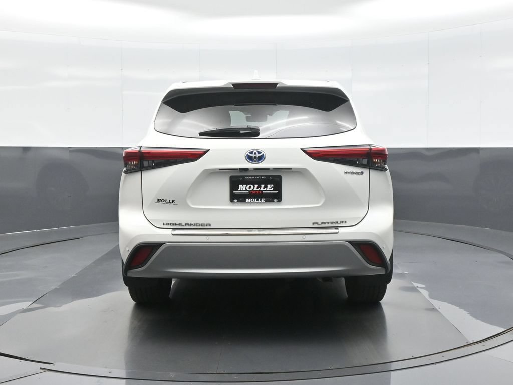 Used 2021 Toyota Highlander Platinum AWD/4WD image 6