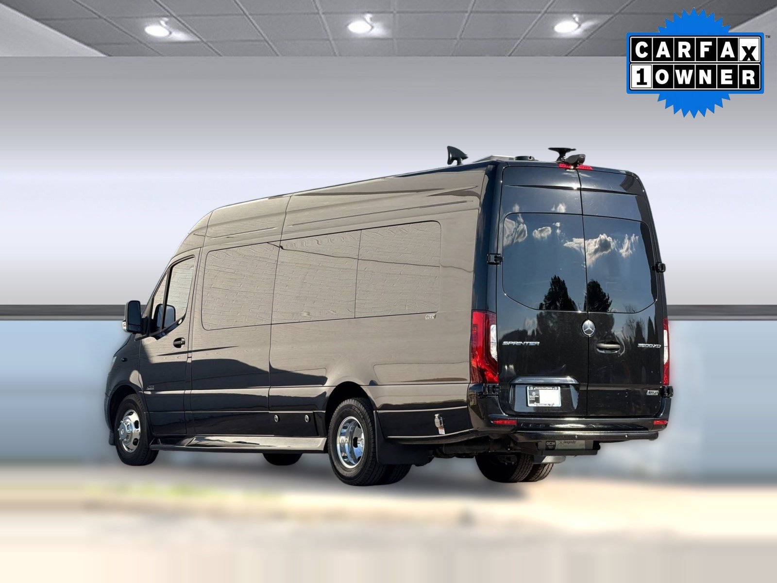 Used 2025 Mercedes-Benz Sprinter 3500 image 3
