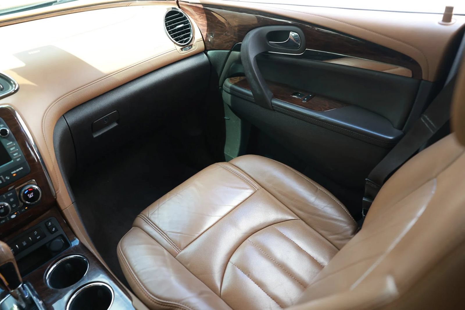 Used 2014 Buick Enclave Leather FWD image 13
