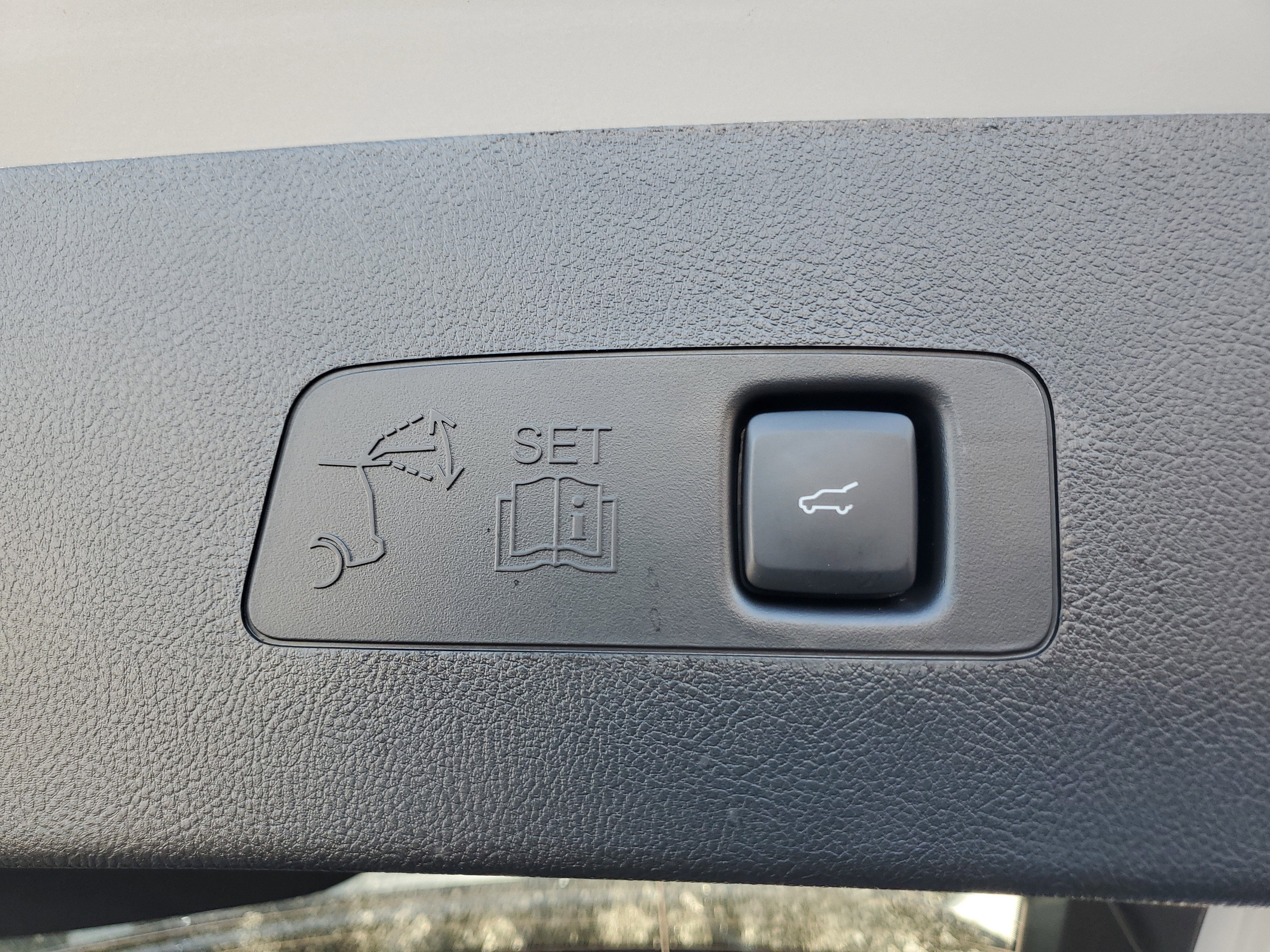 New 2026 Lincoln Corsair Premiere image 30