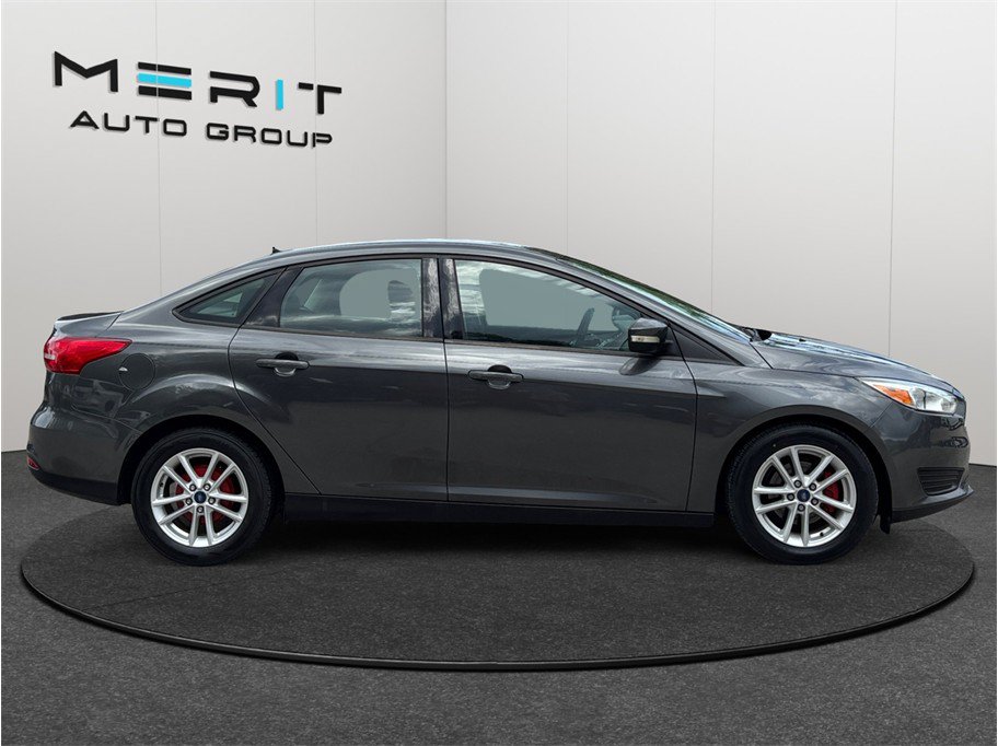 Used 2017 Ford Focus SE FWD image 10