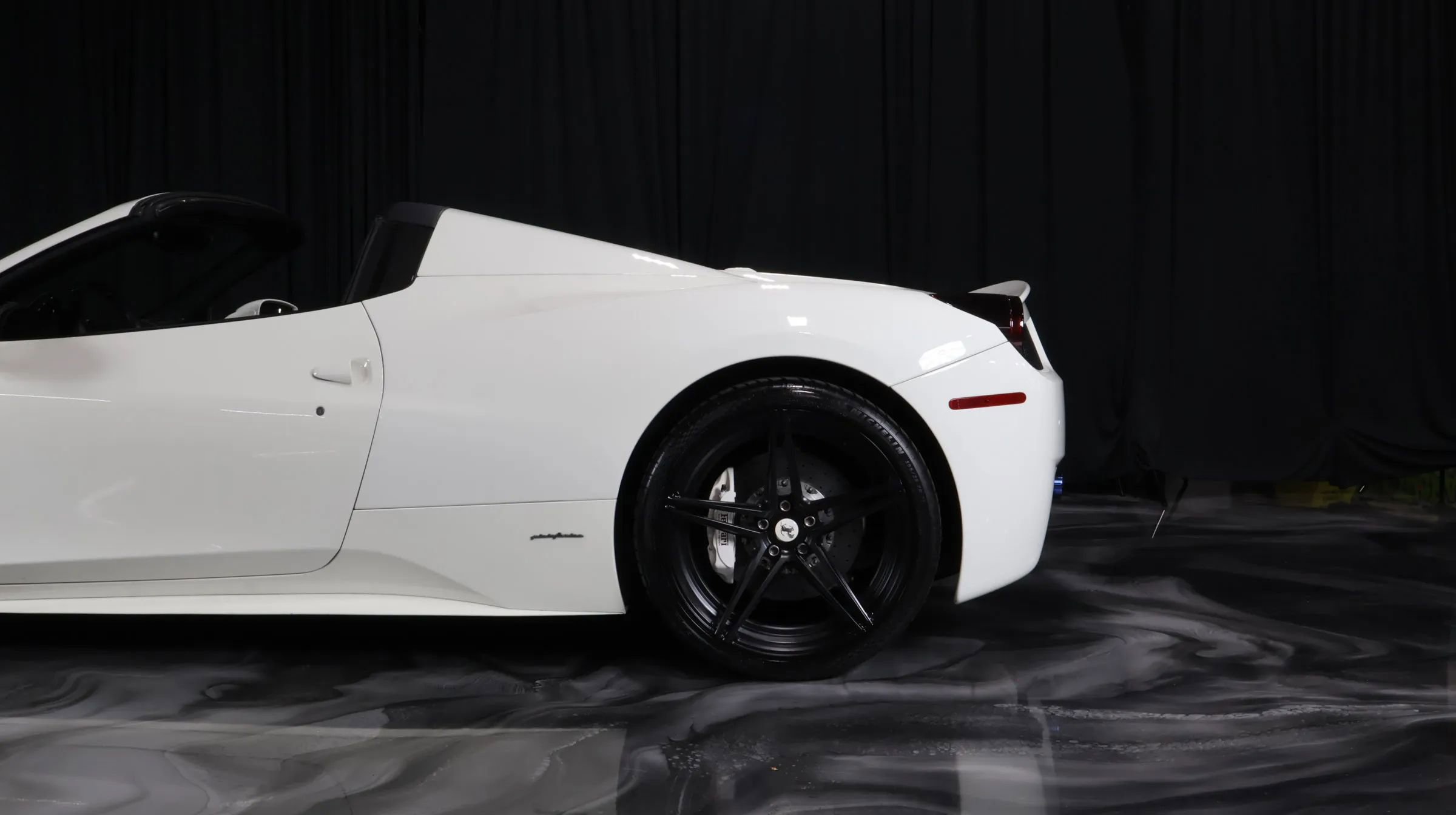 Used 2012 Ferrari 458 Spider RWD image 9