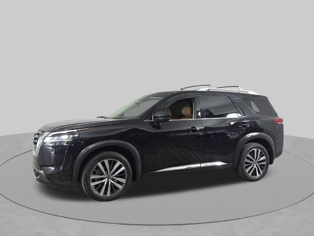 Used 2022 Nissan Pathfinder Platinum w/ Cargo Package AWD/4WD image 2