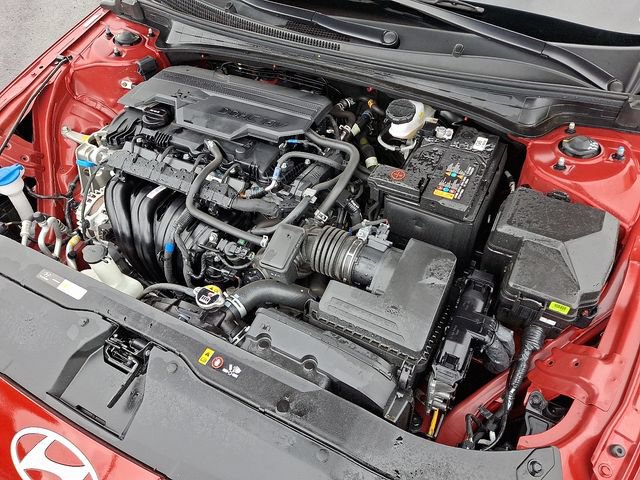 Certified 2025 Hyundai Elantra Sport FWD image 27