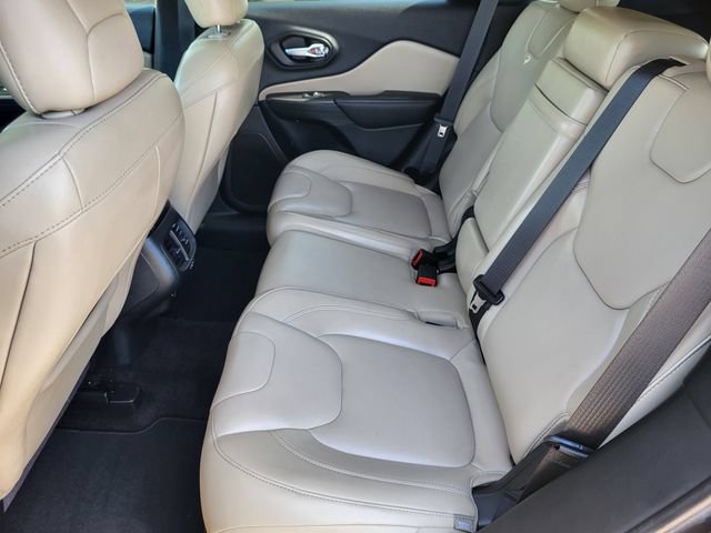 Used 2016 Jeep Cherokee Limited AWD/4WD image 24
