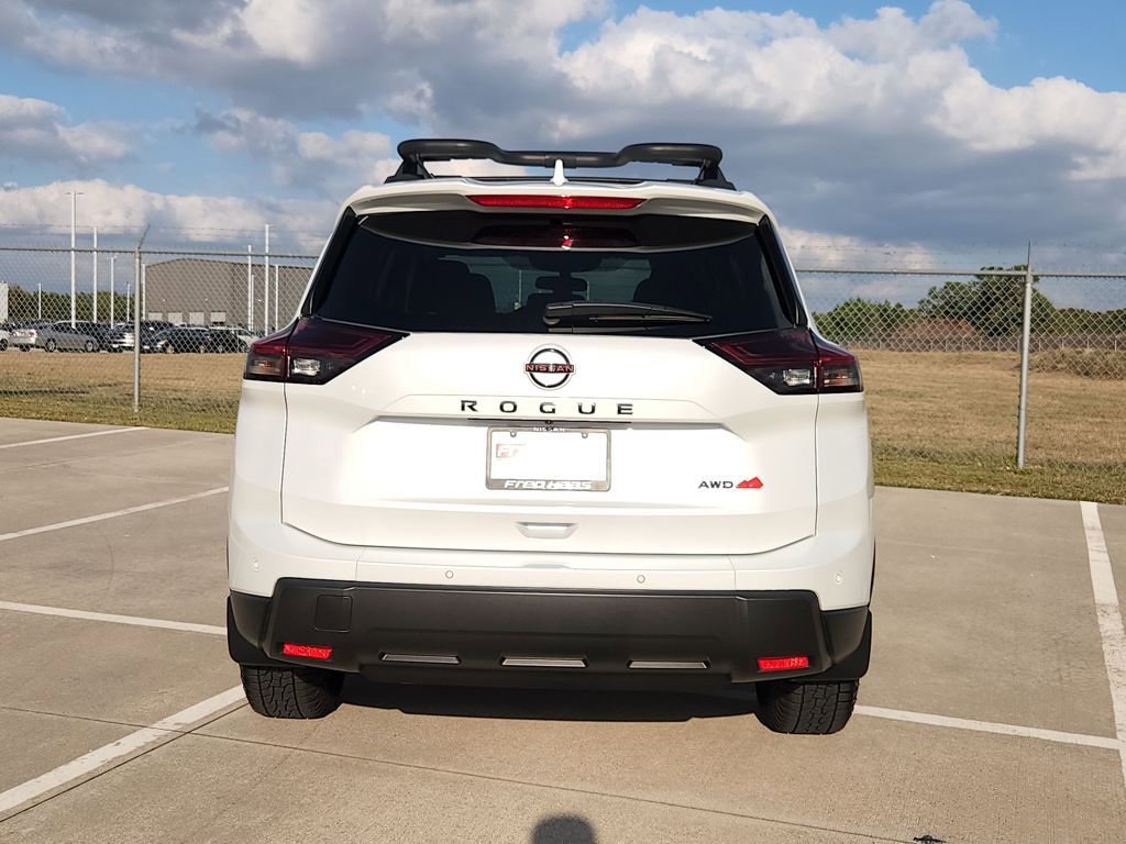 Certified 2025 Nissan Rogue SV image 6