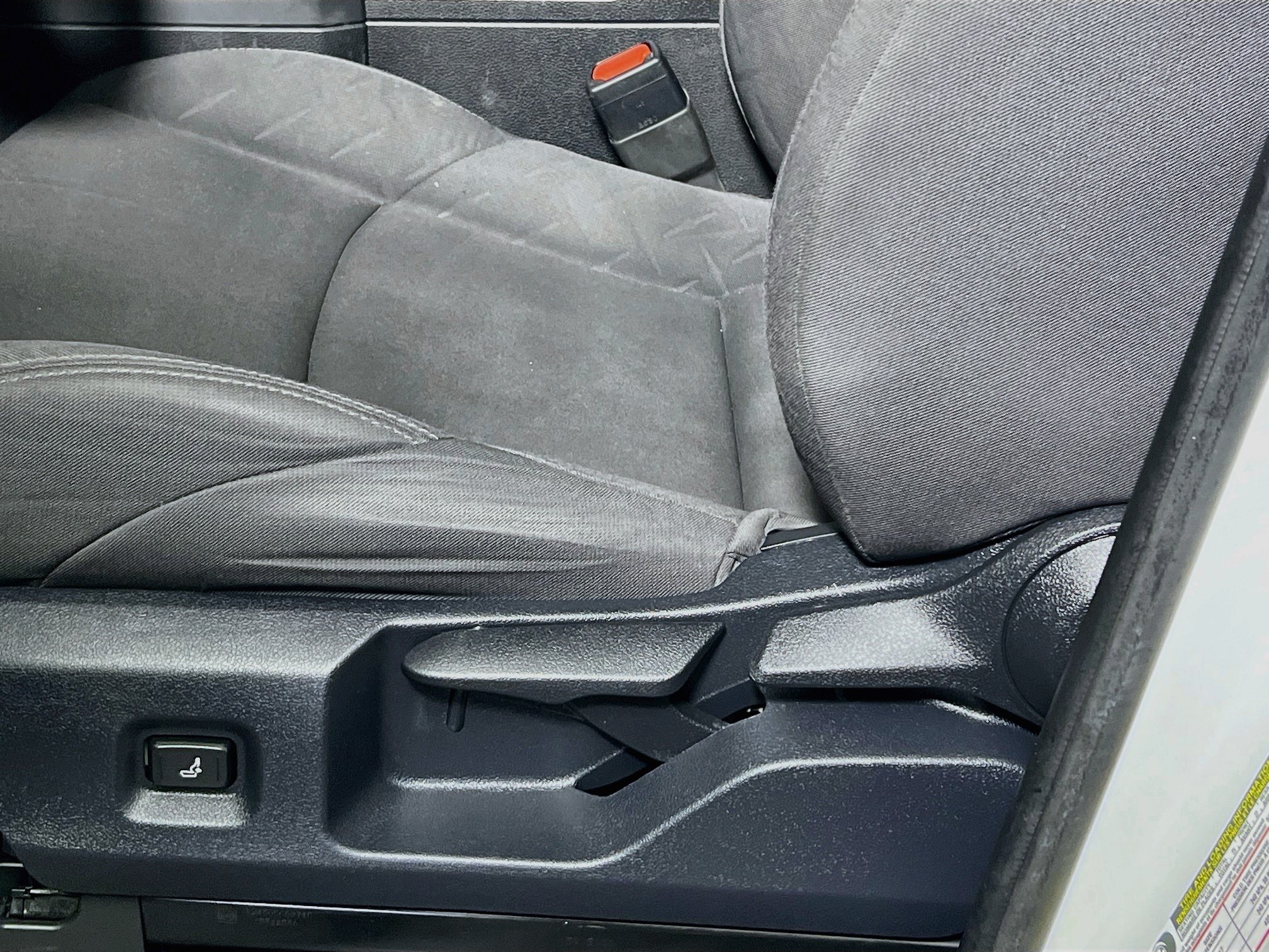 Used 2024 Toyota Tacoma SR AWD/4WD image 9