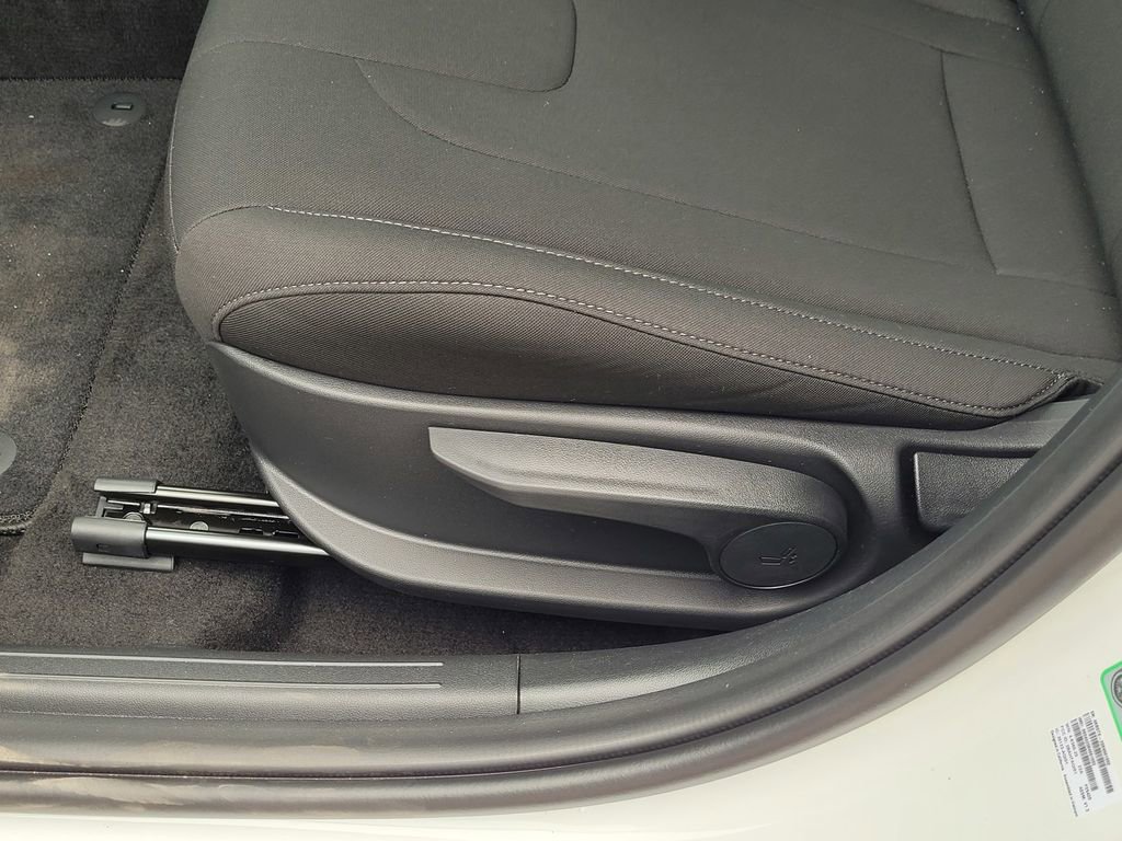 New 2026 Hyundai Elantra Sport w/ Cargo Package FWD image 12