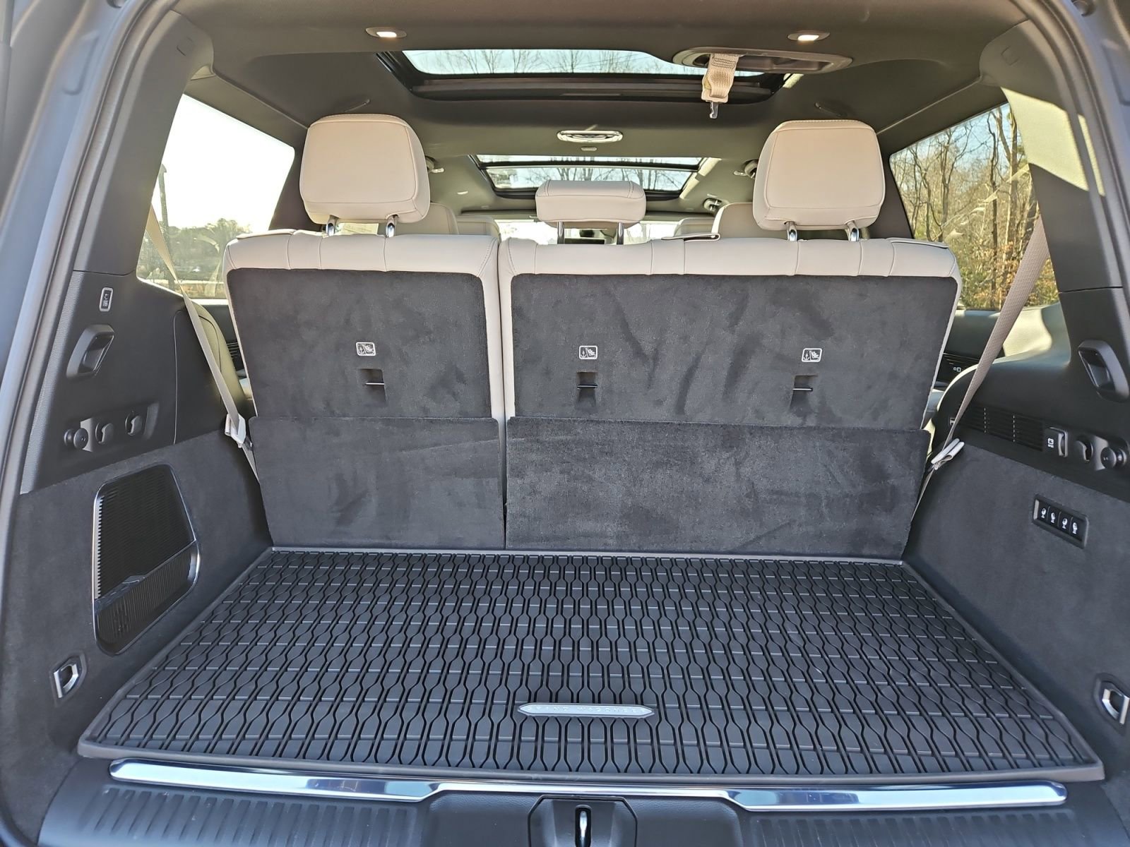 New 2026 Jeep Grand Wagoneer Summit image 19