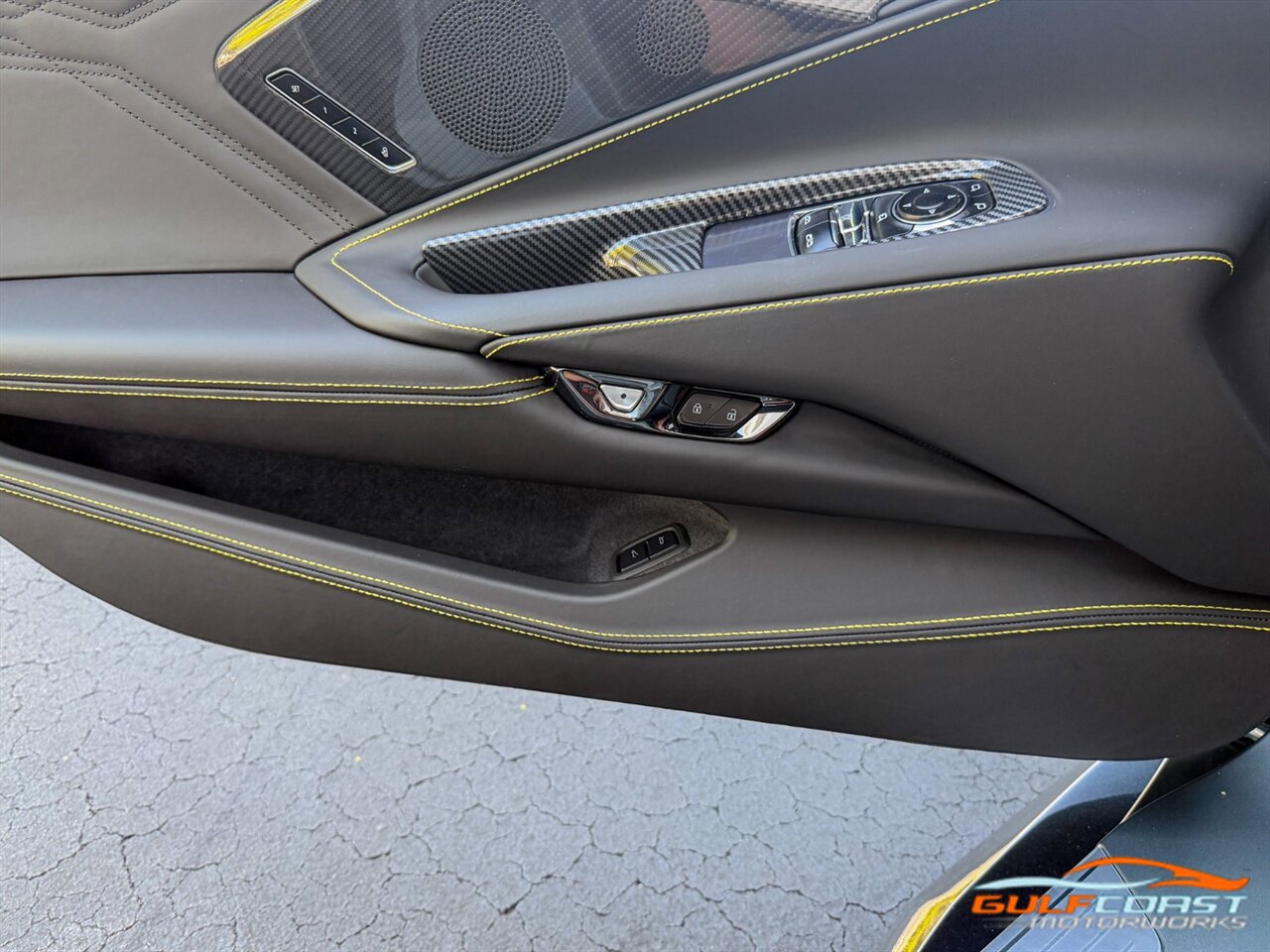 Used 2024 Chevrolet Corvette Z06 w/ Stealth Interior Trim Package RWD image 23