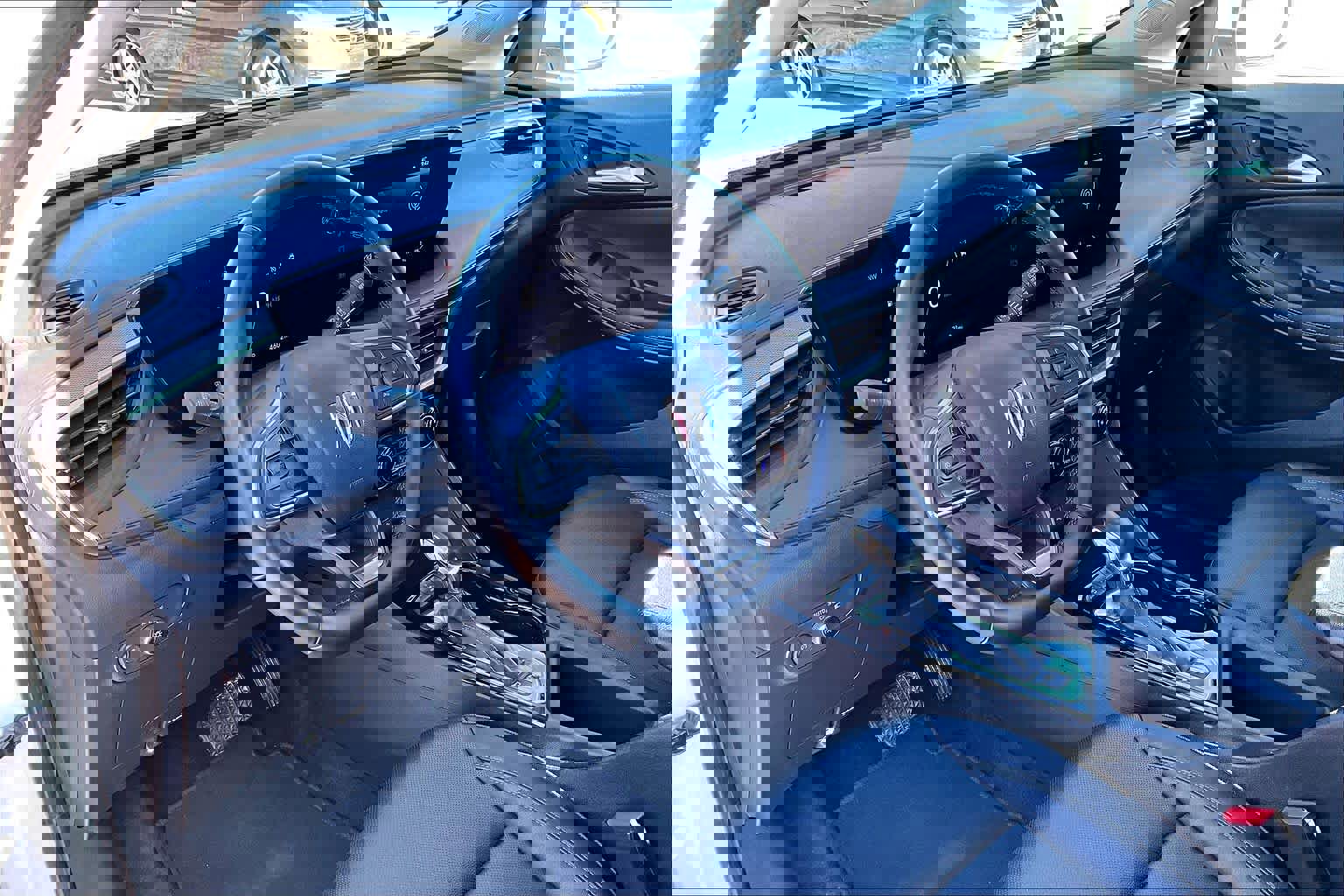 Used 2024 Buick Encore GX Sport Touring image 18