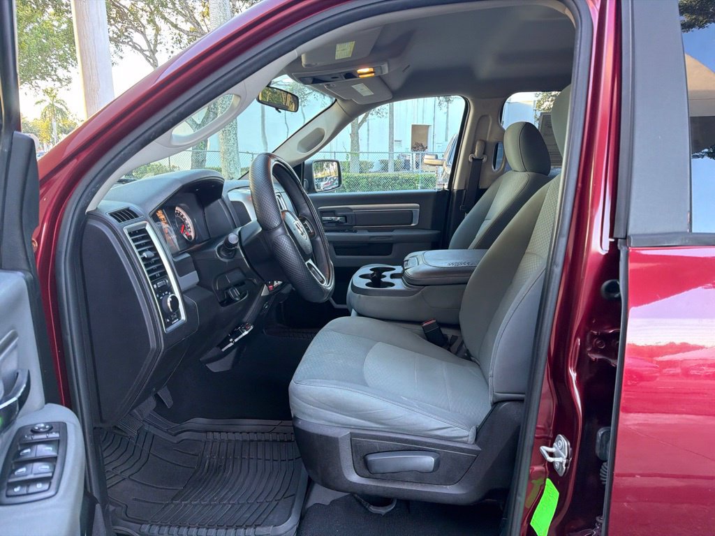 Used 2019 RAM 1500 Classic SLT AWD/4WD image 6