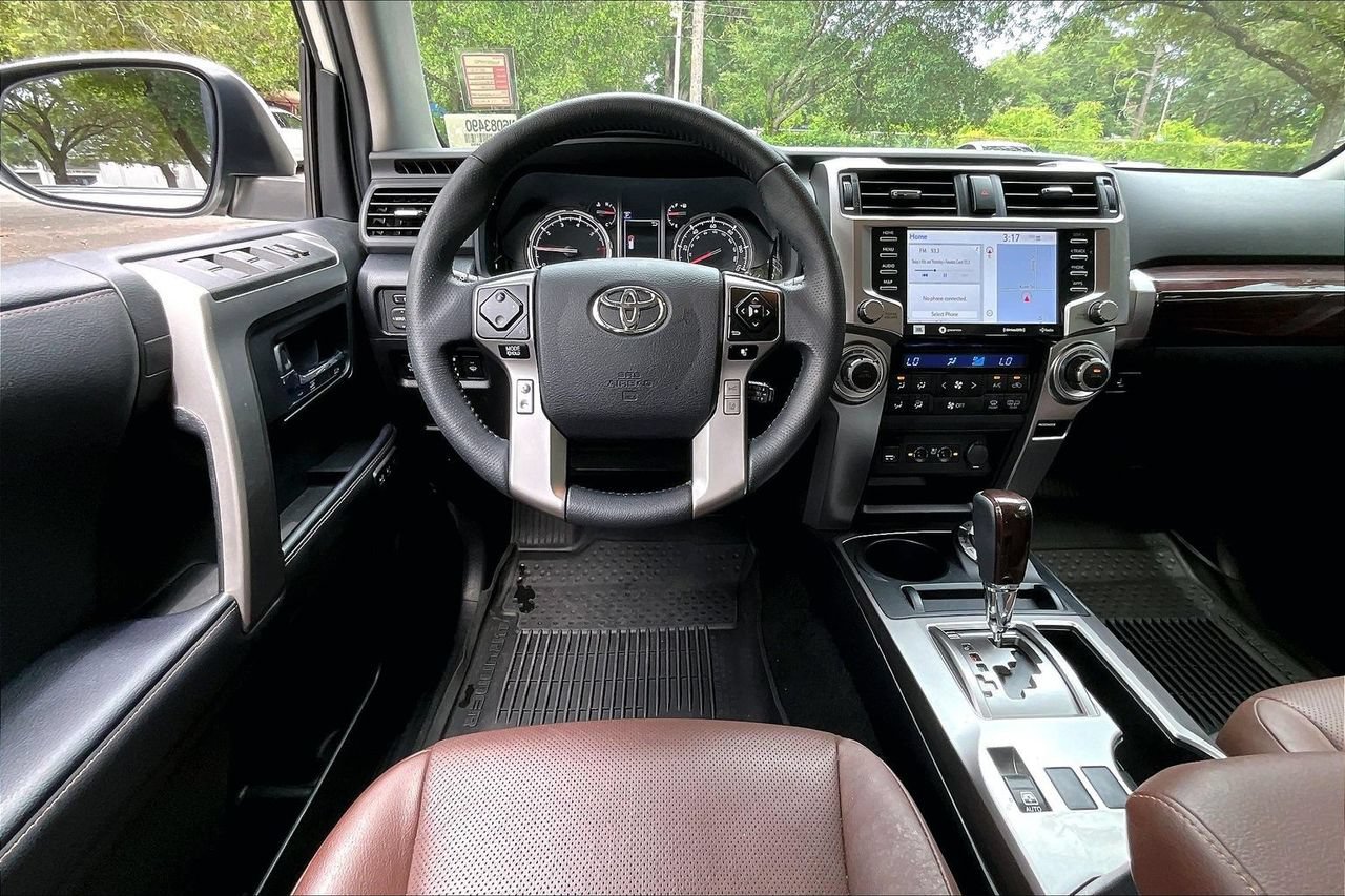 Used 2022 Toyota 4Runner Limited AWD/4WD image 8