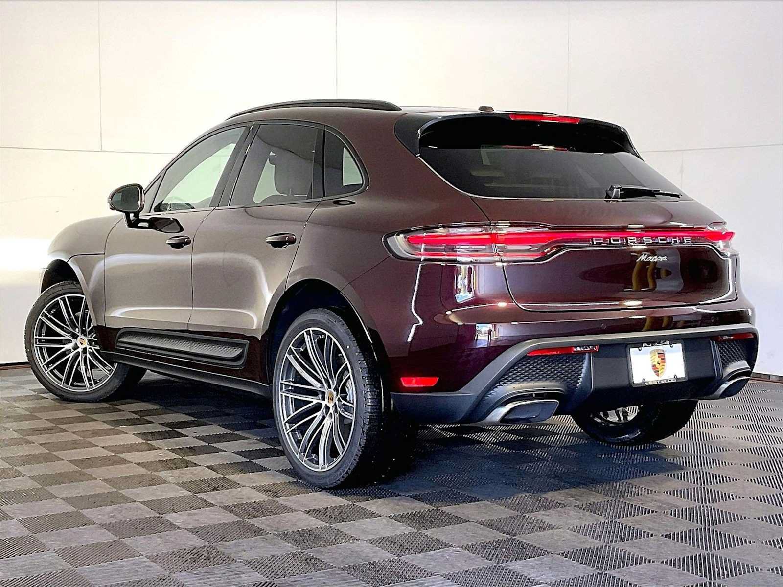 New 2026 Porsche Macan AWD/4WD image 3