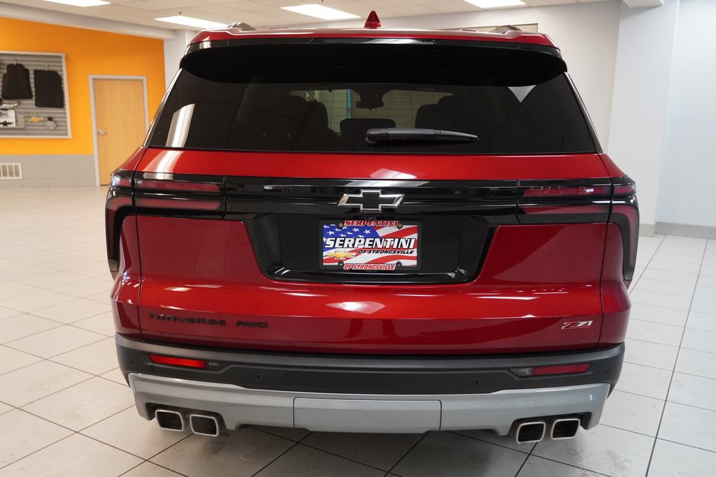 Certified 2025 Chevrolet Traverse Z71 w/ Driver Confidence Package AWD/4WD image 11
