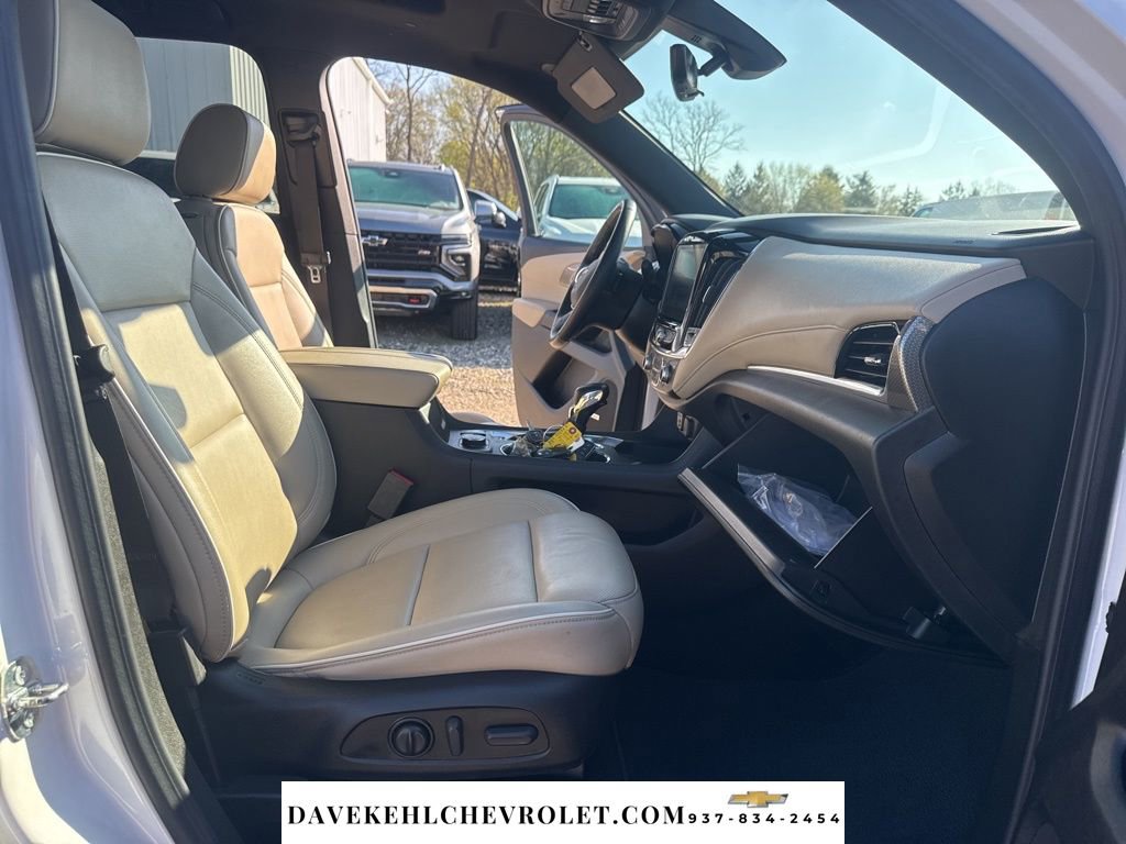 Used 2023 Chevrolet Traverse Premier AWD/4WD image 30