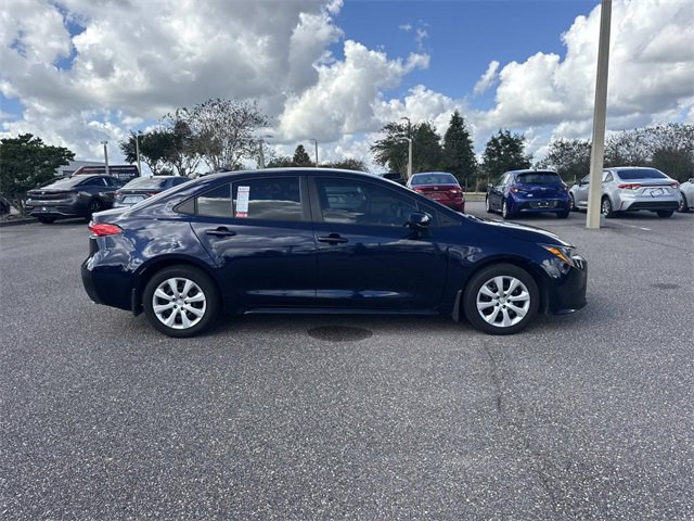 Used 2025 Toyota Corolla LE image 2