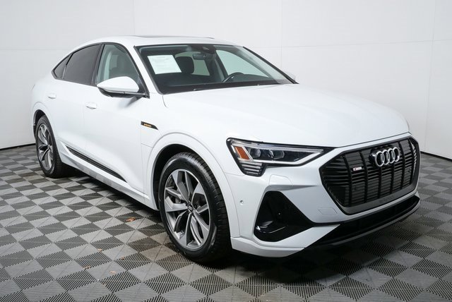 Used 2021 Audi e-tron Premium Plus w/ Premium Plus Package image 1