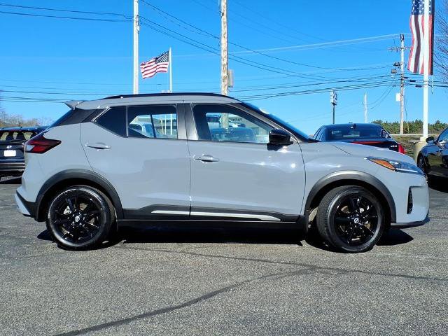 Certified 2023 Nissan Kicks SR w/ Interior Electronics Package FWD image 2
