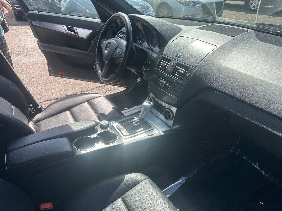 Used 2010 Mercedes-Benz C 300 Sedan image 15