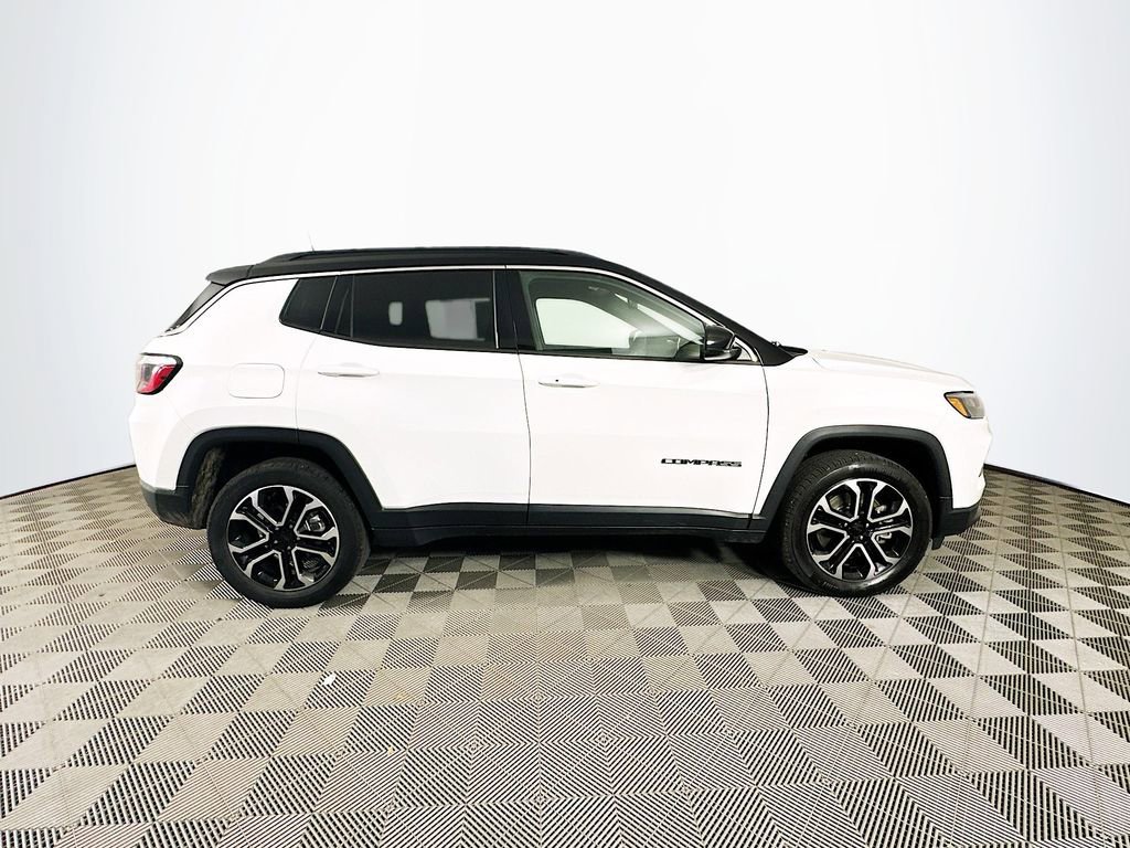 Used 2023 Jeep Compass Limited AWD/4WD image 13