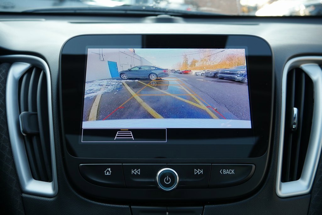 Used 2024 Chevrolet Malibu LT image 16