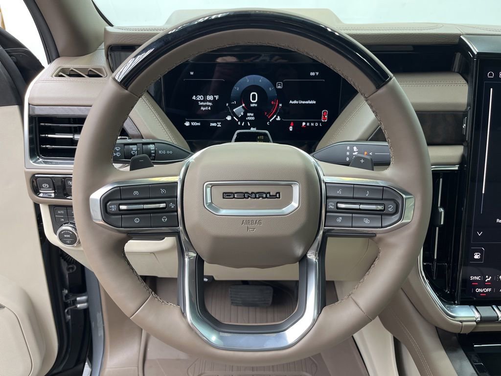 New 2026 GMC Yukon Denali w/ Denali Reserve Package AWD/4WD image 17