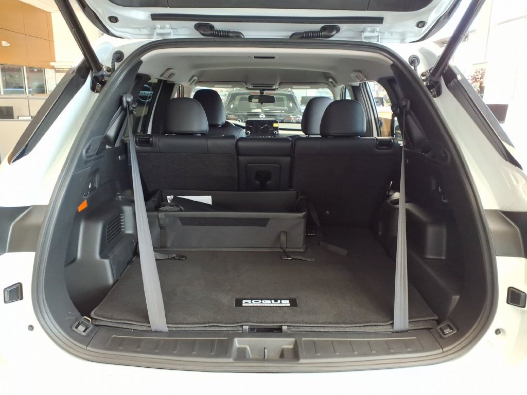 New 2026 Nissan Rogue SL AWD/4WD image 10