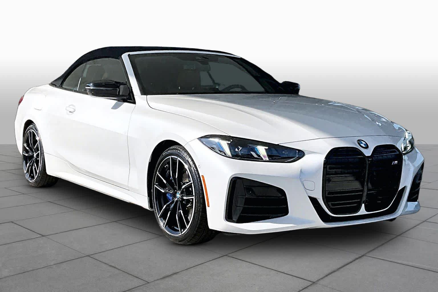 Used 2026 BMW M440i Convertible RWD image 2