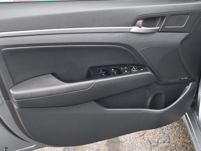 Used 2019 Hyundai Elantra Limited w/ Cargo Package FWD image 10