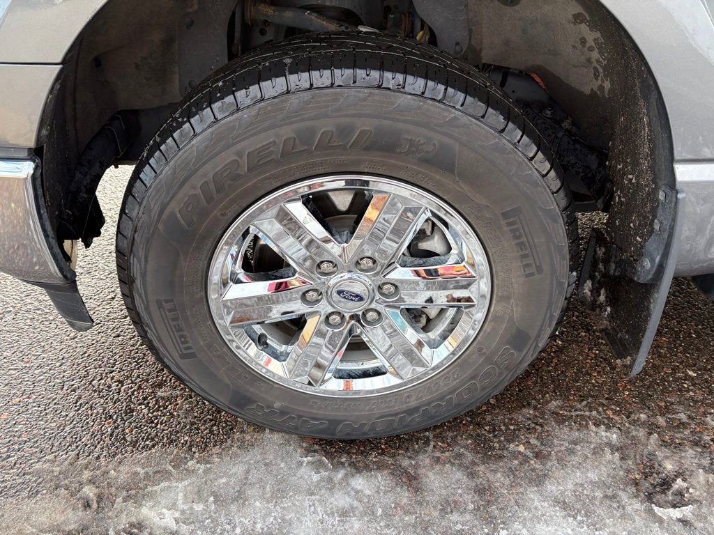 Used 2022 Ford F150 XLT w/ Trailer Tow Package image 5