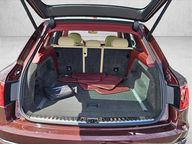 Used 2019 Bentley Bentayga image 6