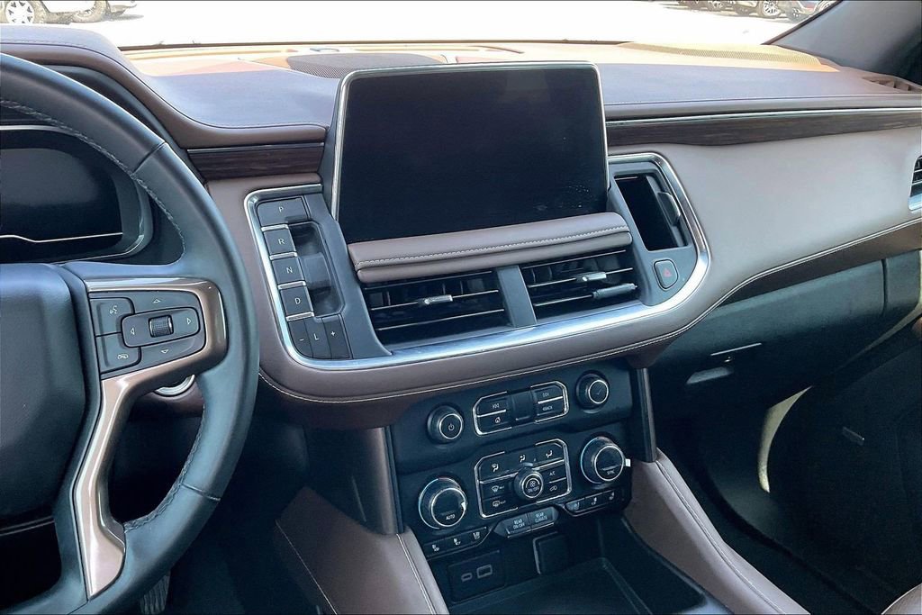Used 2023 Chevrolet Tahoe High Country RWD image 9