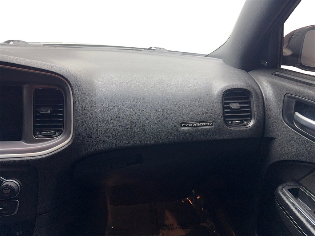 Used 2022 Dodge Charger R/T w/ Blacktop Package image 59