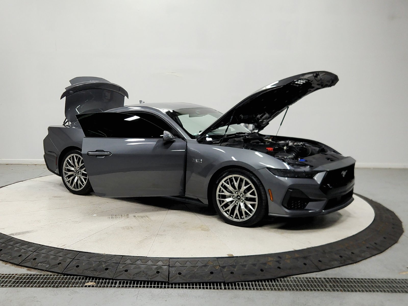 Used 2025 Ford Mustang GT Premium RWD image 10