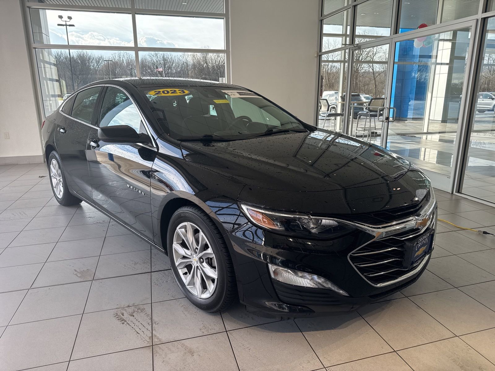 Used 2023 Chevrolet Malibu LT image 3