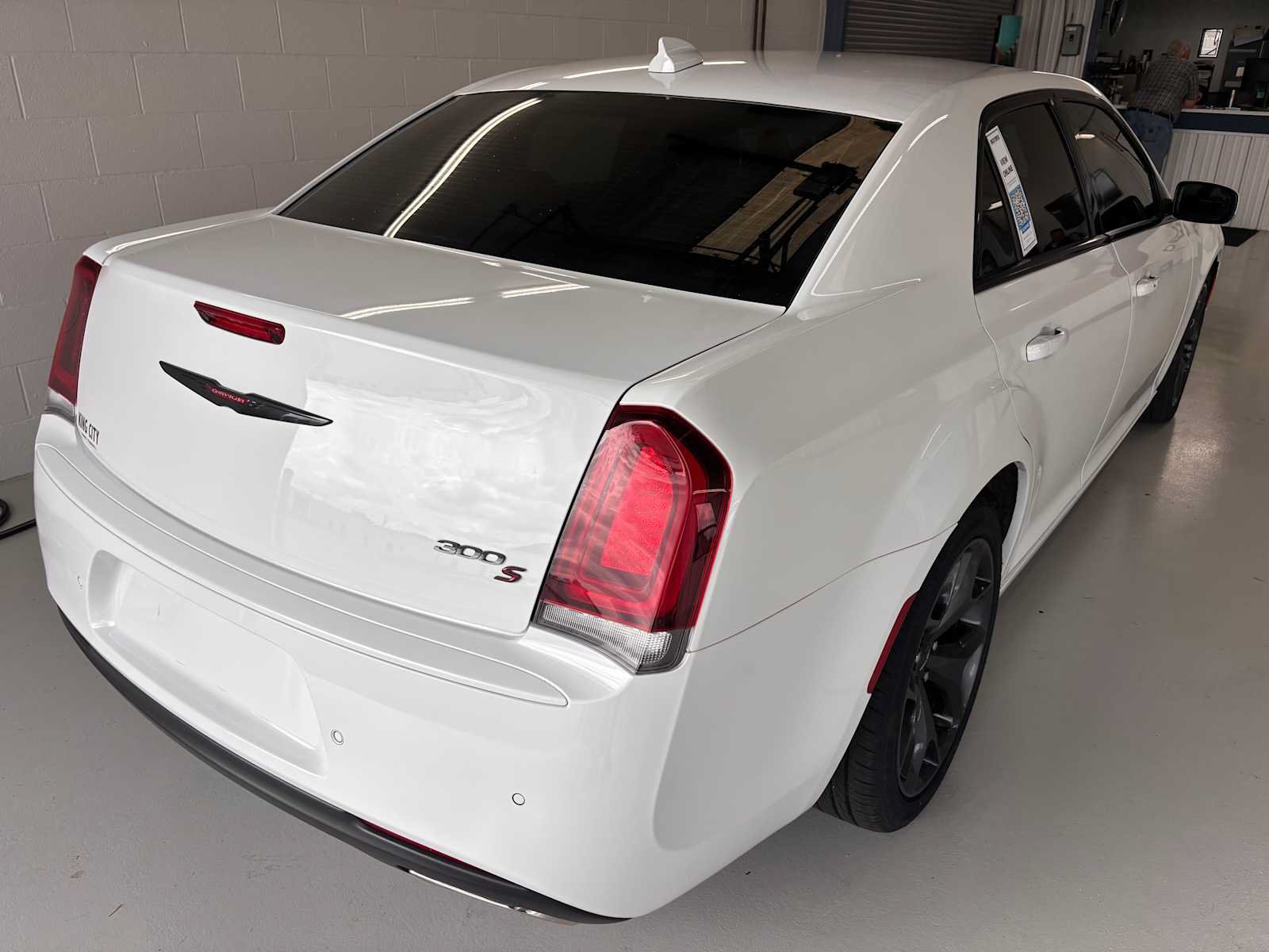 Certified 2021 Chrysler 300 S RWD image 5