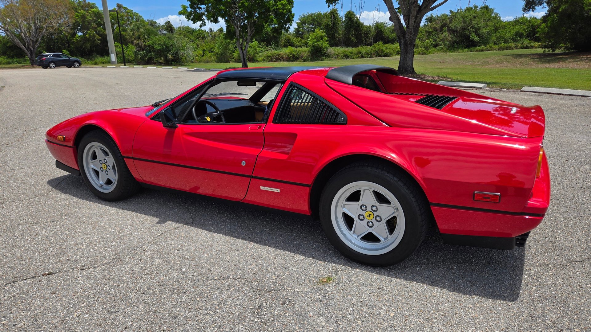 Used 1988 Ferrari 328 GTS image 14